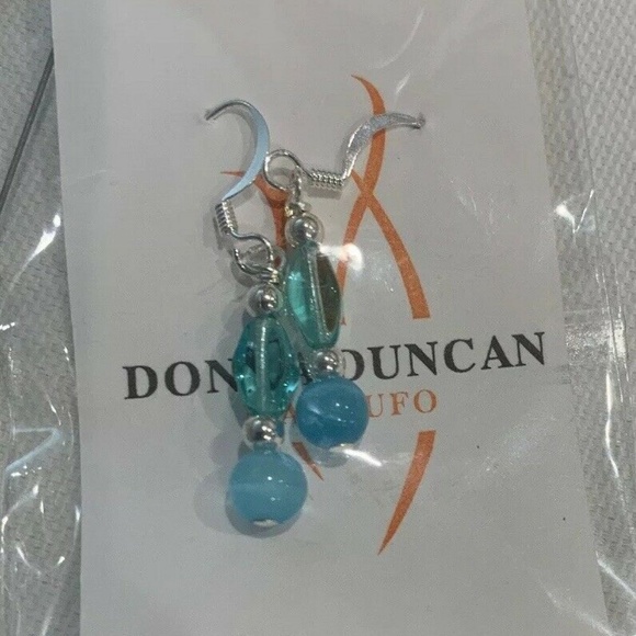 Donna Duncan Necklace & Earrings - Picture 2 of 5